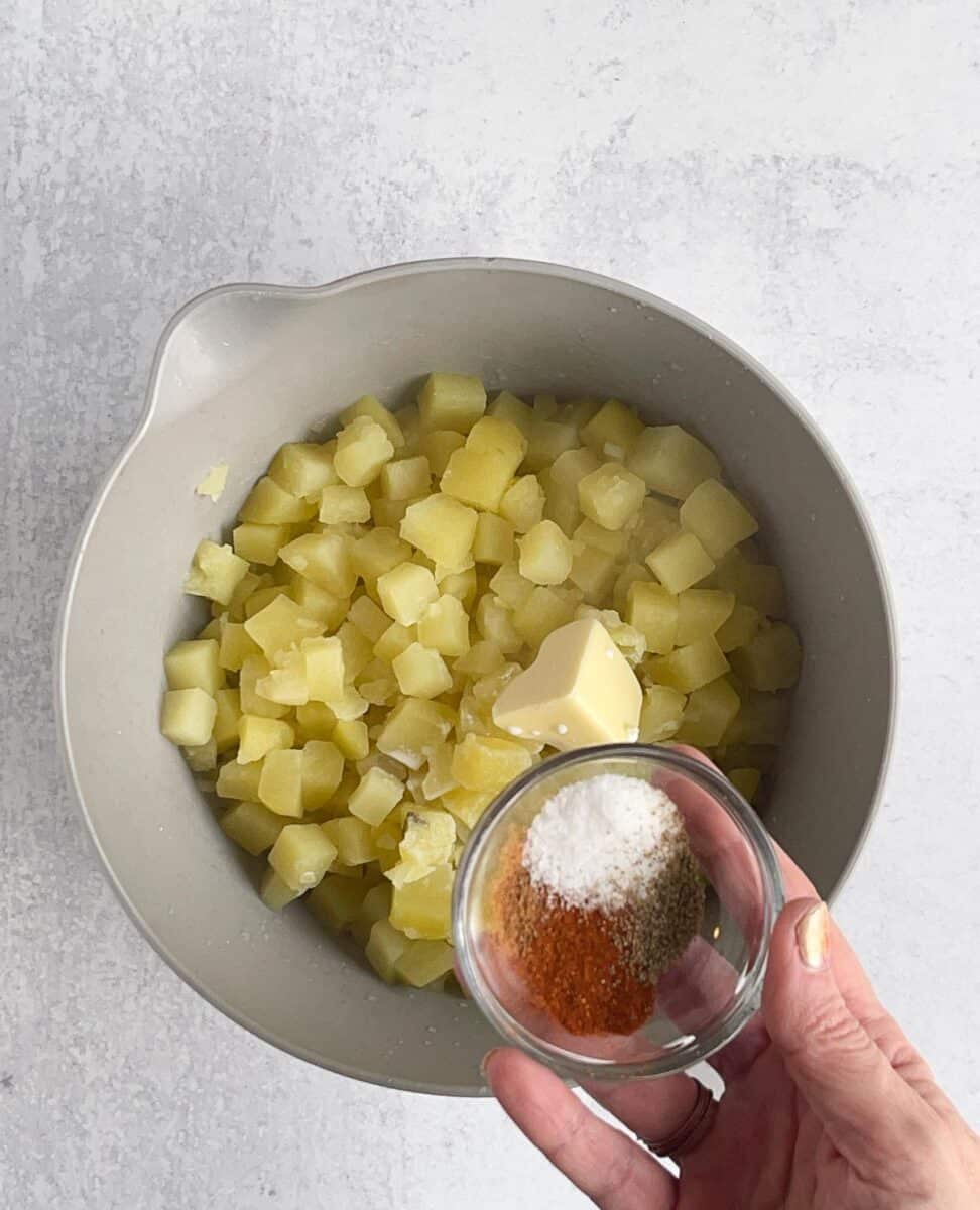 step 9 add seasonings to potatoes