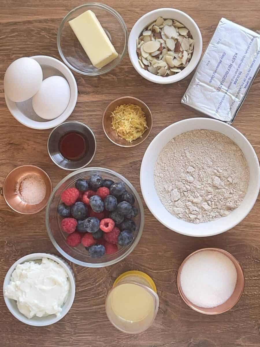 ingredients to make lemon berry cheesecake bars
