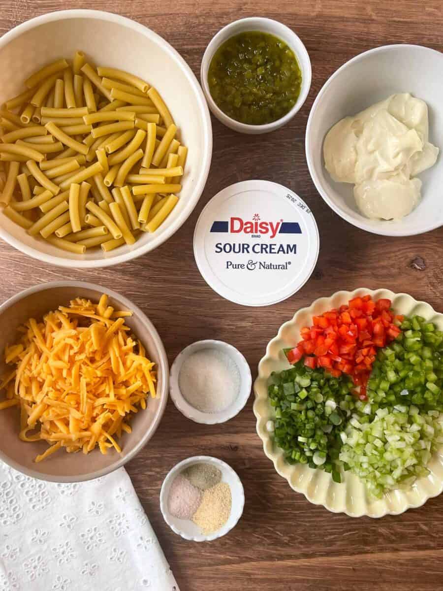 ingredients needed to make pasta salad with sour cream and cheddar just like the deli